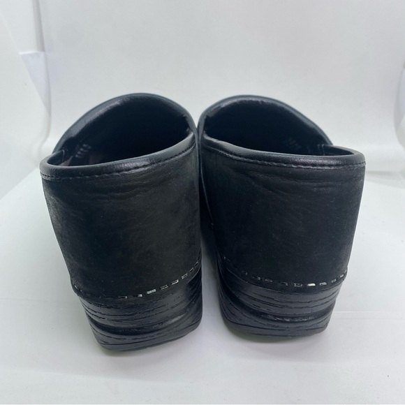 Dansko Black Matte Nursing Clogs - Picture 4 of 6
